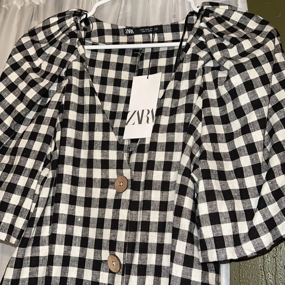 Zara Dress - Picture 2 of 8